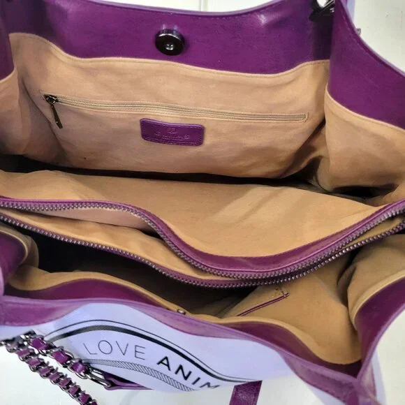 Gunas New York Purple & White Vegan Leather Tote With Chain Strap - Picture 6 of 10